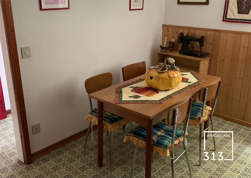 Calalzo di Cadore Casa singola su più piani con giardino privato – Foto 10 di 24