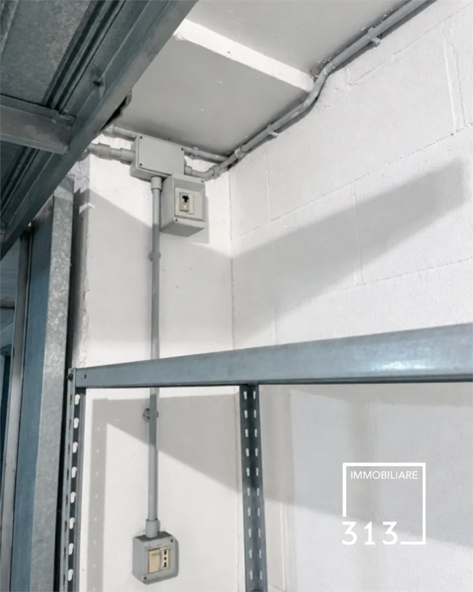 Favaro Veneto Garage di facile manovra – Foto 5 di 6