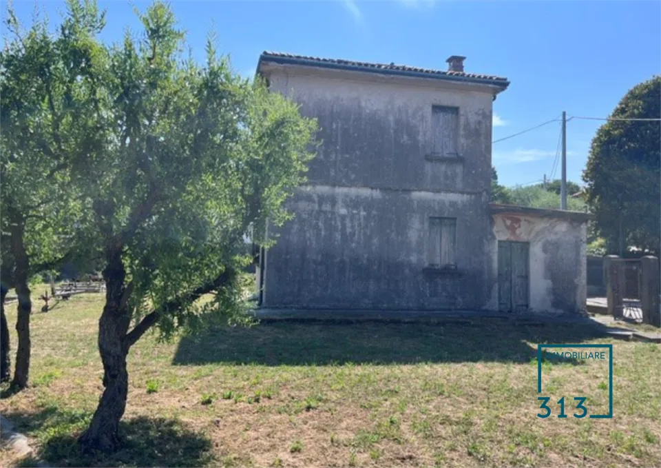 Campalto Villa da restaurare su lotto di 1600mq – Foto 5 di 15