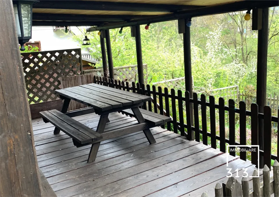 Calalzo di Cadore Casa singola su più piani con giardino privato – Foto 13 di 24