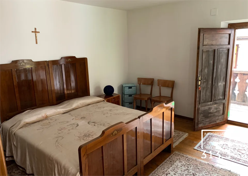 Calalzo di Cadore Casa singola su più piani con giardino privato – Foto 18 di 24