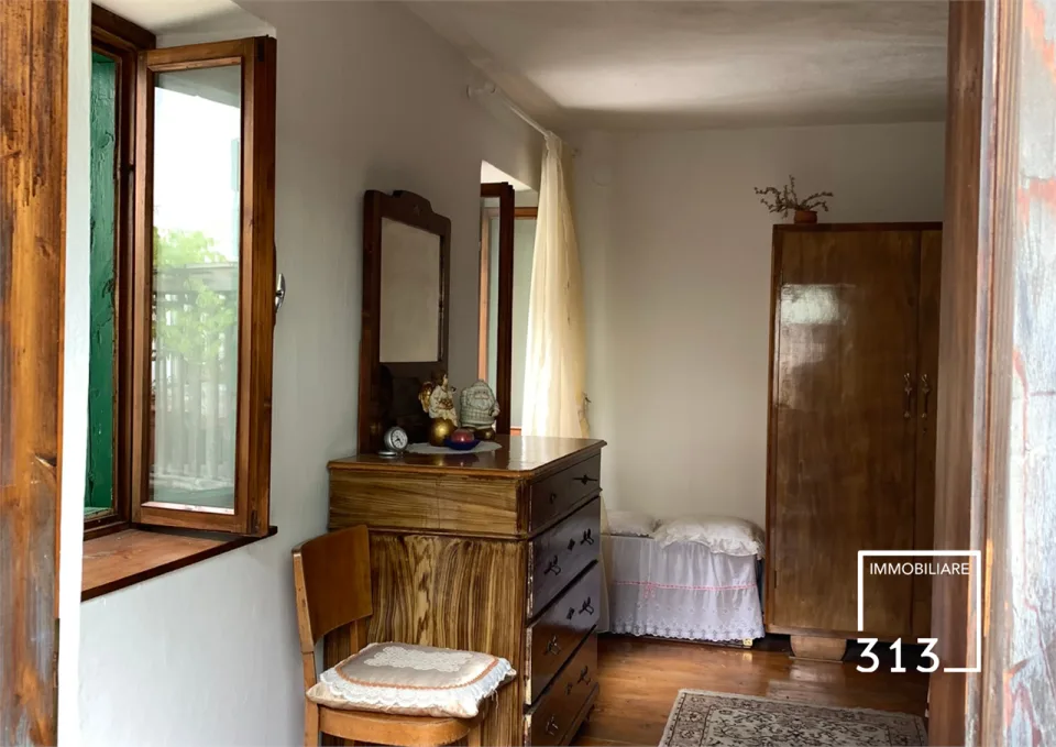 Calalzo di Cadore Casa singola su più piani con giardino privato – Foto 17 di 24