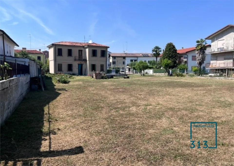 Campalto Villa da restaurare su lotto di 1600mq – Foto 6 di 15