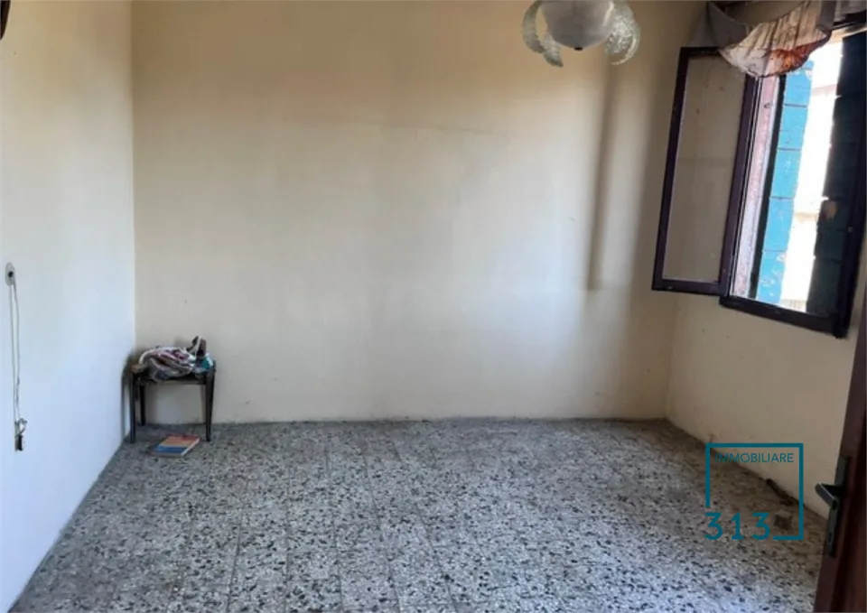 Campalto Villa da restaurare su lotto di 1600mq – Foto 9 di 15