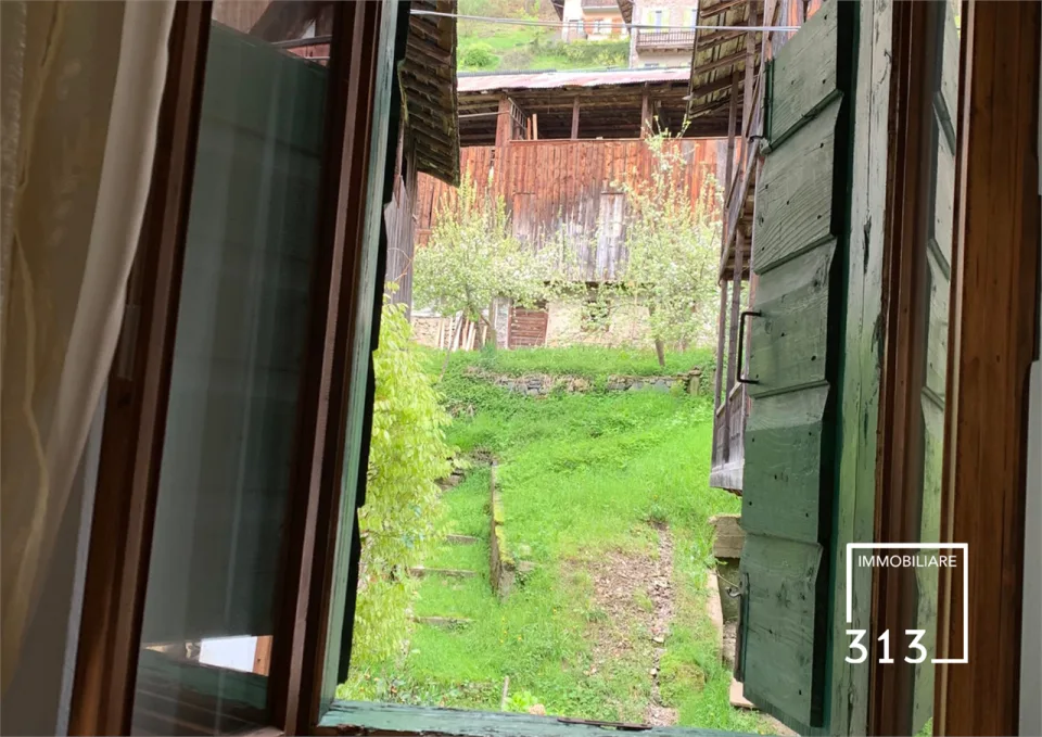 Calalzo di Cadore Casa singola su più piani con giardino privato – Foto 16 di 24