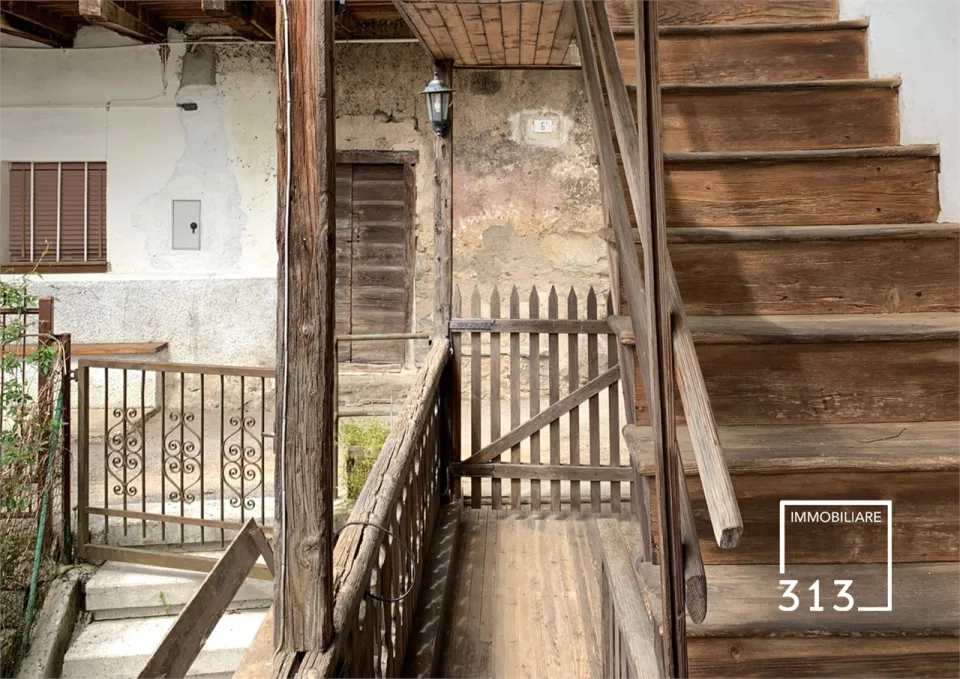 Calalzo di Cadore Casa singola su più piani con giardino privato – Foto 2 di 24